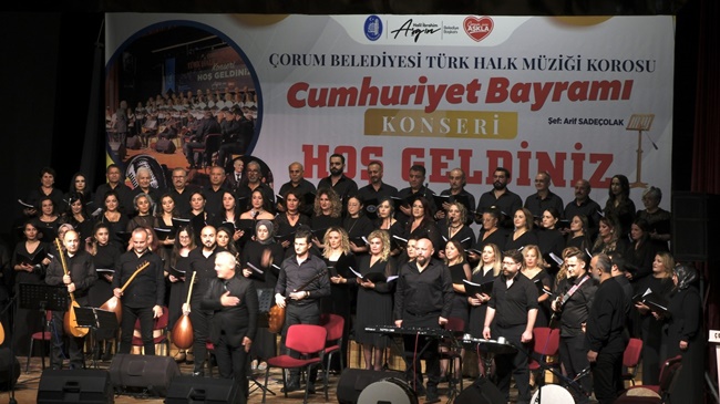 ÇORUM’DA TÜRKÜ GECESİ DÜZENLENDİ