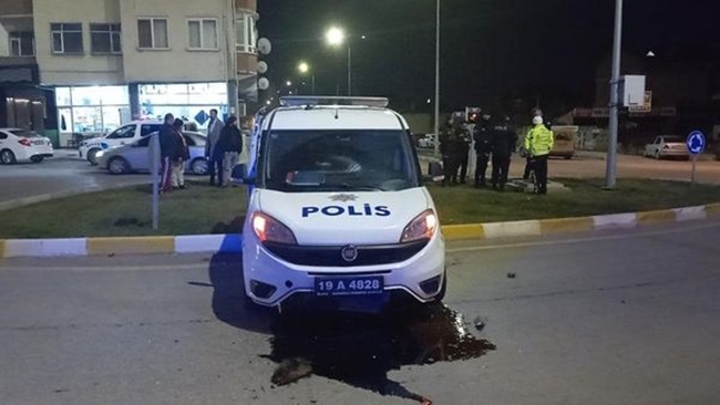 ÅžÃœPHELÄ° KOVALAYAN POLÄ°S ARACI KAZA YAPTI