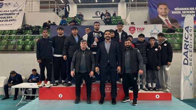 GÜREŞÇİLERDEN BİR BAŞARI DAHA!