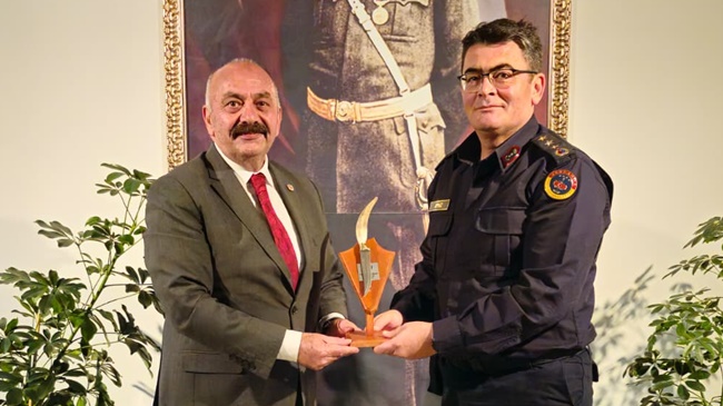 İSBİR’DEN İL JANDARMA KOMUTANI  AYVAZ’A 