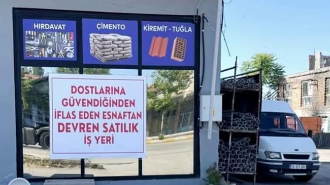 İFLAS EDEN ESNAFTAN SİTEM DOLU AFİŞ!