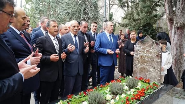 MHP TEŞKİLATI’NDAN BAŞBUĞ  TÜRKEŞ’İN KABRİ’NE ZİYARET!