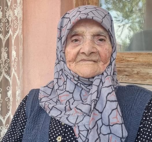 ASIRLIK ÇINAR AYŞE YALVAÇER VEFAT ETTİ