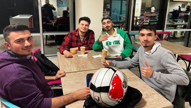 ÃœNÄ°VERSÄ°TE Ã–ÄžRENCÄ°LERÄ°NE Ã‡ORBA Ä°KRAMI!