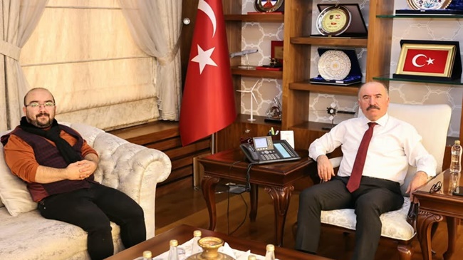 VALİ ALİ ÇALGAN’DAN SUNGURLULU  HAFIZ ÖĞRENCİLERE BAYRAM HEDİYESİ