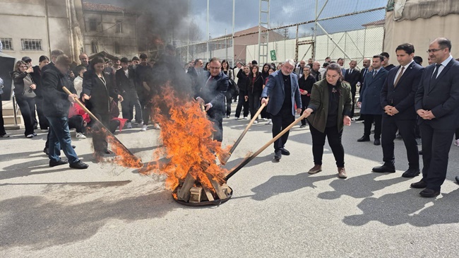 ÇORUM’DA NEVRUZ ATEŞİYLE BİRLİK MESAJI!