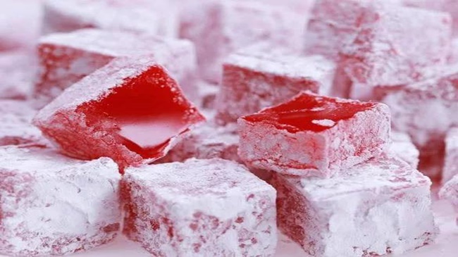 YEDİĞİ LOKUMDAN HAYATINI KAYBETTİ