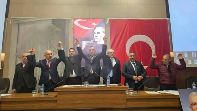 İYİ PARTİ'DE YENİ İL BAŞKANI HAKAN TEKERCİOĞLU OLDU