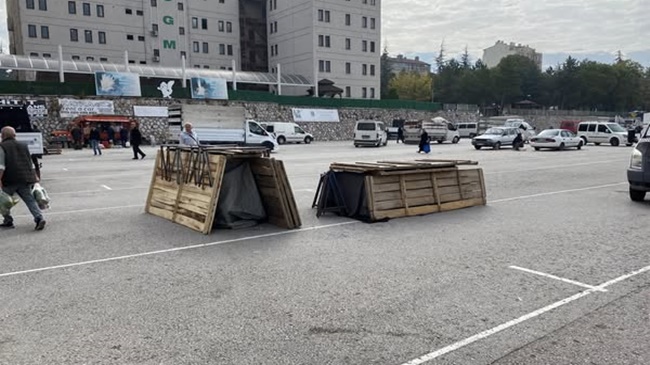 PAZARDA SON DURUM! TEZGAHLAR AÇILMADI, AÇANA BASKI YAPILIYOR