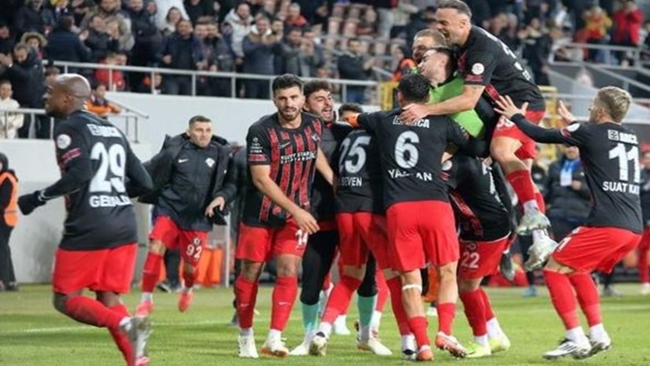 Ã‡ORUM FK, PENDÄ°K ENGELÄ°NÄ° DE AÅžTI