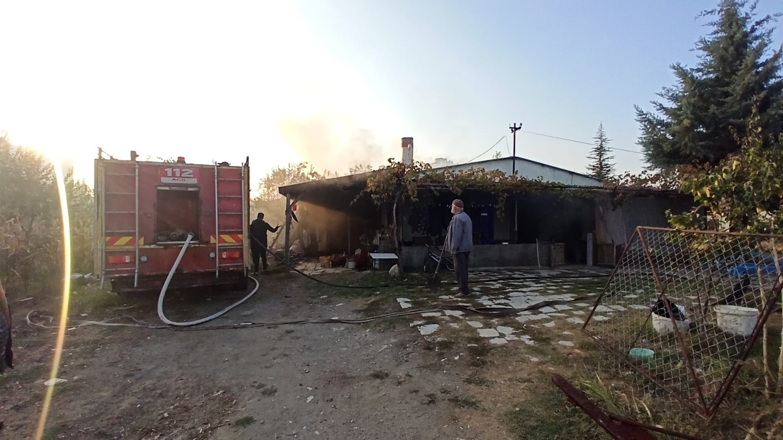 KORKUTAN EV YANGINI!