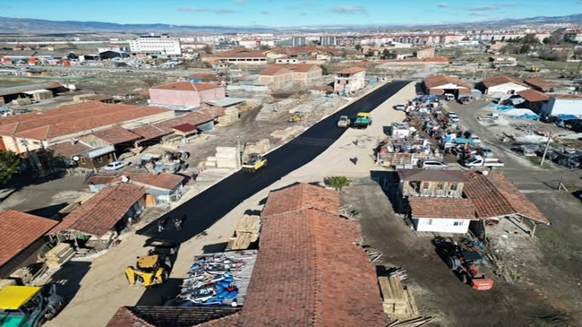 TRAFİĞİ RAHATLATACAK YENİ BİR BAĞLANTI YOLU DAHA AÇILDI
