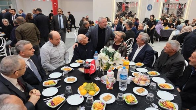 AÅžGIN, Ã–ÄžRETMENLERLE BÄ°R ARAYA GELDÄ°