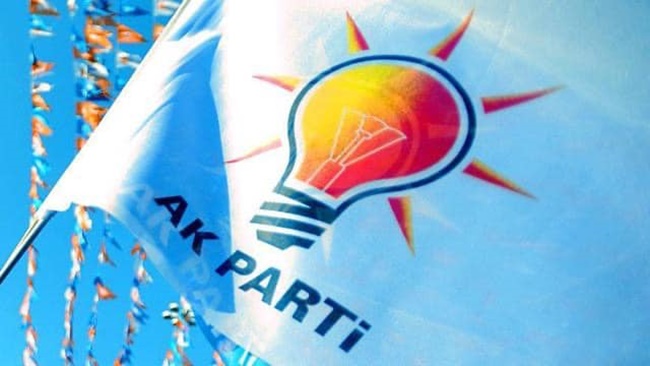 AK PARTI’DE TEŞKİLAT VE YEREL  YÖNETİMLER BAŞKANI DEĞİŞTİ