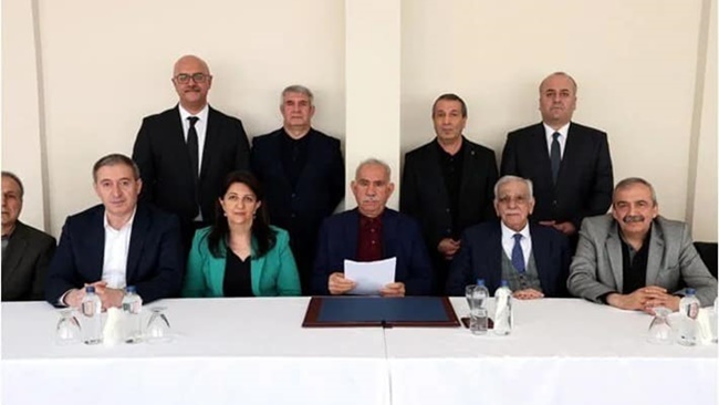 İMRALI: PKK KENDİNİ FESHETSİN