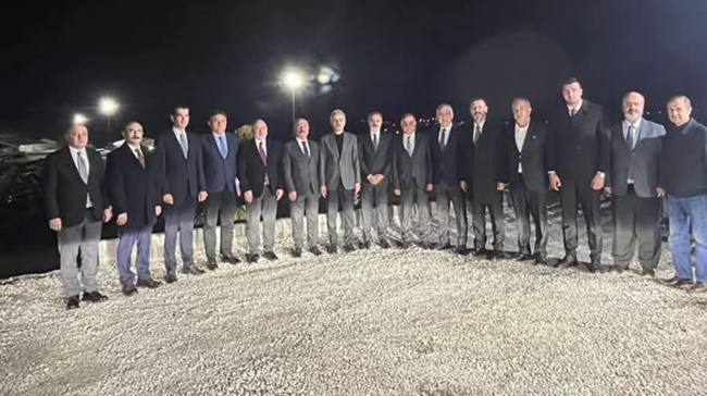 BAKAN URALOĞLU HIZLI TREN İNŞAATI ÇALIŞMALARINI YERİNDE İNCELEDİ