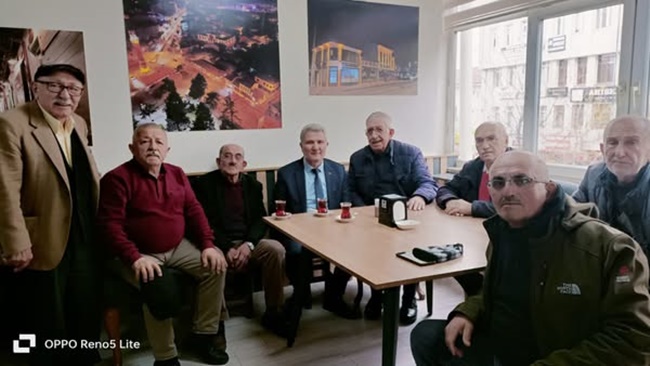 ALAGÖZ, EMEKLİLERLE BİR ARAYA GELDİ