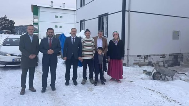 İL MÜFTÜ ŞAHİN YILDIRIM, YANGIN  MAĞDURU AİLEYİ EV SAHİBİ YAPTI