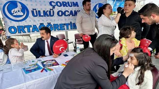 ÜLKÜCÜLERDEN 23 NİSAN ETKİNLİĞİ!
