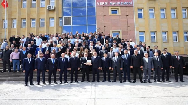 MHP İL BAŞKANI ÇIPLAK MAZBATASINI ALDI