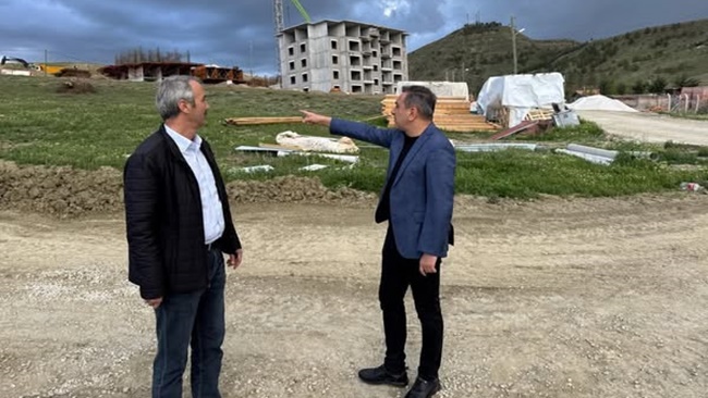 DERE, KONUT İNŞAATLARINI YAKINDAN TAKİP EDİYOR