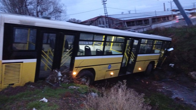 OTOBÜS ŞOFÖRÜNÜN REFLEKSİ FACİAYI ÖNLEDİ