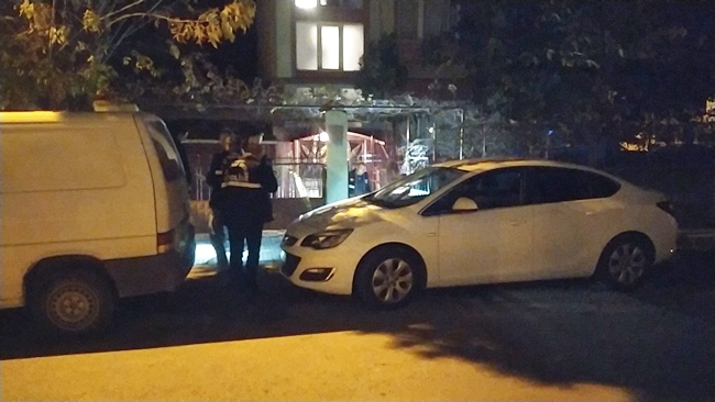 BABA-OÄžULUN KAVGASINDA  ARAYA GÄ°RENLER BIÃ‡AKLANDI