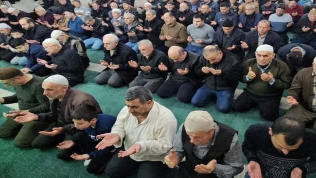 BERAT KANDİLİ DUALARLA İDRAK EDİLDİ