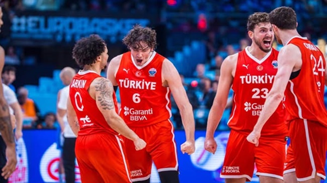 12 DEV ADAM FİNALDE 