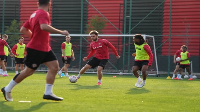 ÇORUM FK, KUVVET VE TAKTİK ÇALIŞTI