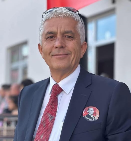 ÖĞRETMEN BURHAN ŞENOL VEFAT ETTİ