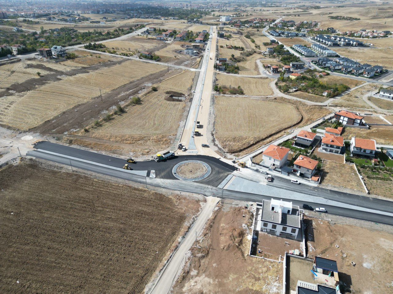 10 AYDA 85 BİN TON ASFALT DÖKÜLDÜ
