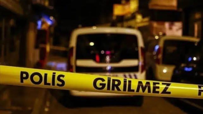 KIZLARIN KAVGASI KANLI  BİTTİ: BİRİ AĞIR 2 YARALI