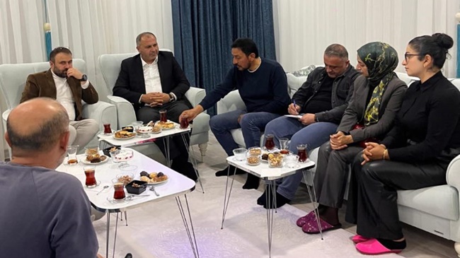 MHP’DEN “HAYIRLI GÜNLER KOMŞUM” ZİYARETİ