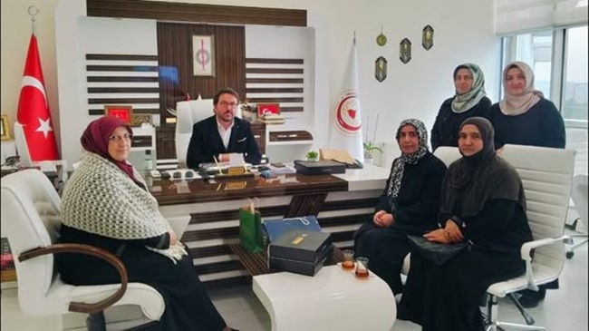 SAADETLİ KADINLARDAN ÖĞRETMENLER GÜNÜ ZİYARETİ!